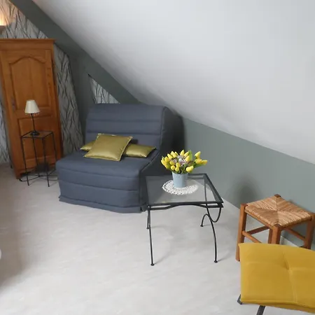 D'hote Equipee En Bed & Breakfast 3*